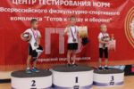 подиум белого цвета
